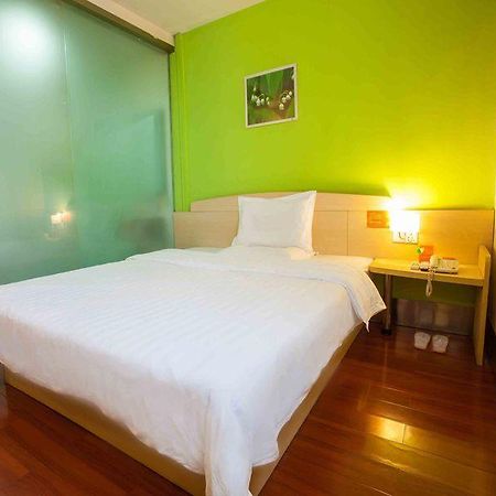 ووهان 7 Days Inn المظهر الخارجي الصورة